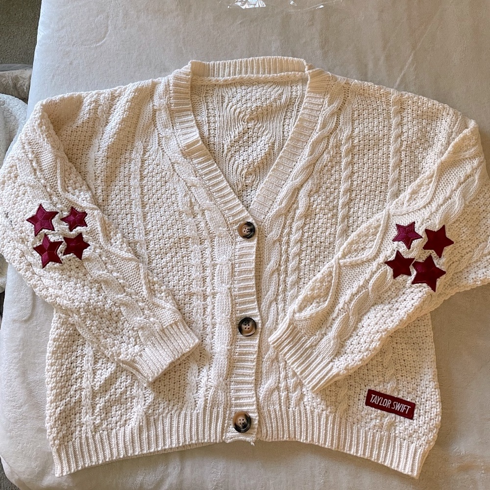 Taylor’s Cardigan Red Authentic
